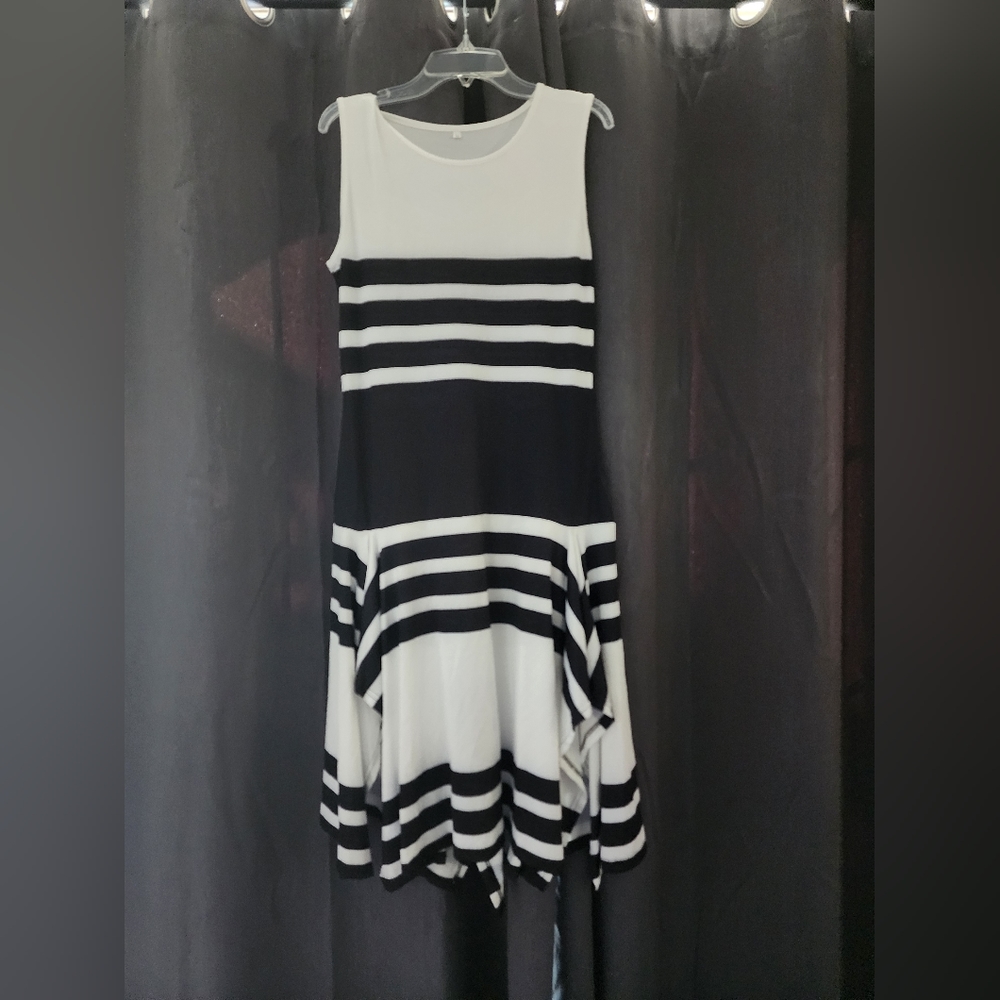 Women's Dress - New without Tag - Medium